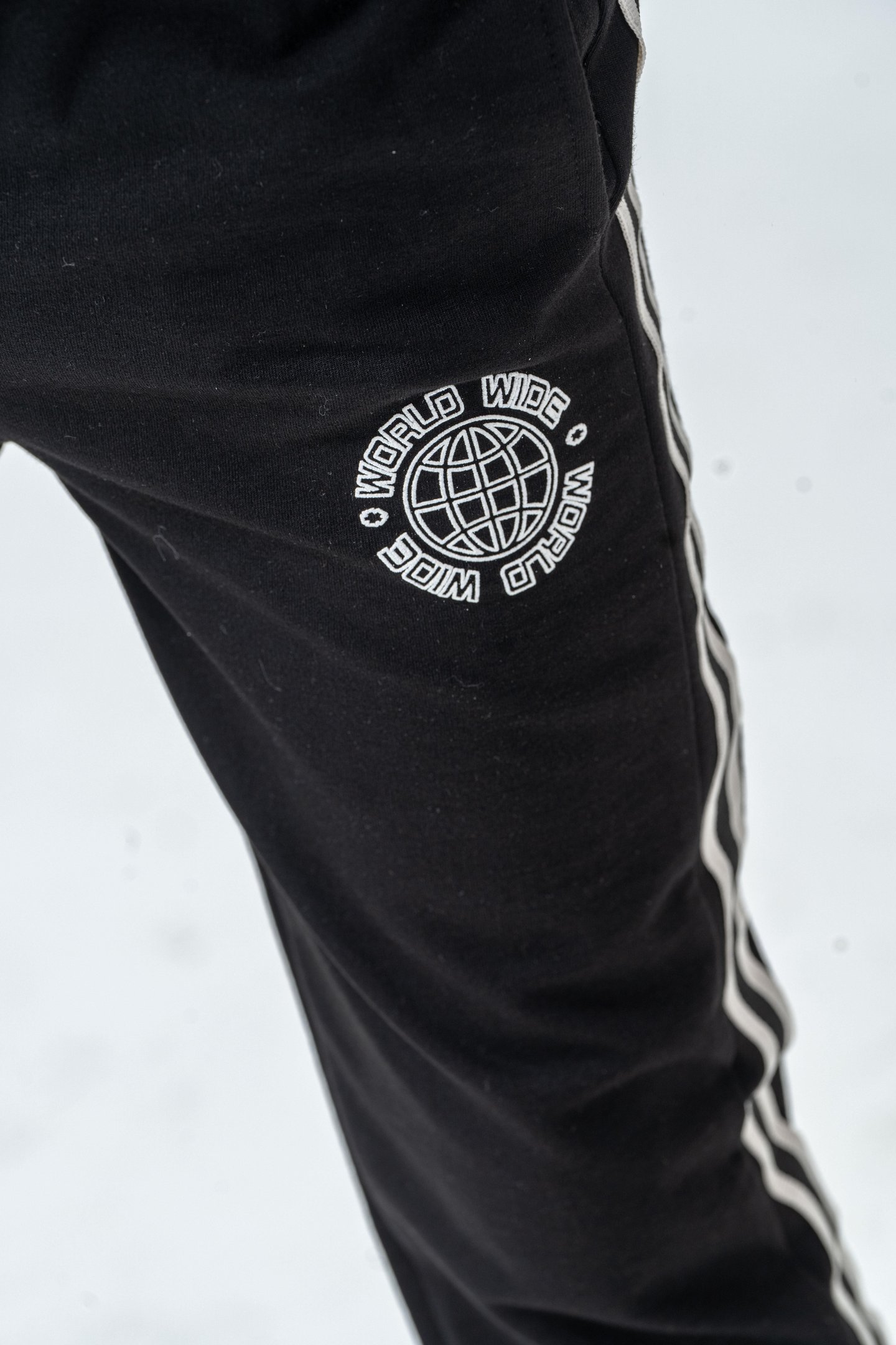 Yanlar Şeritli World Wide Baskılı Erkek Çocuk Eşofman Altı