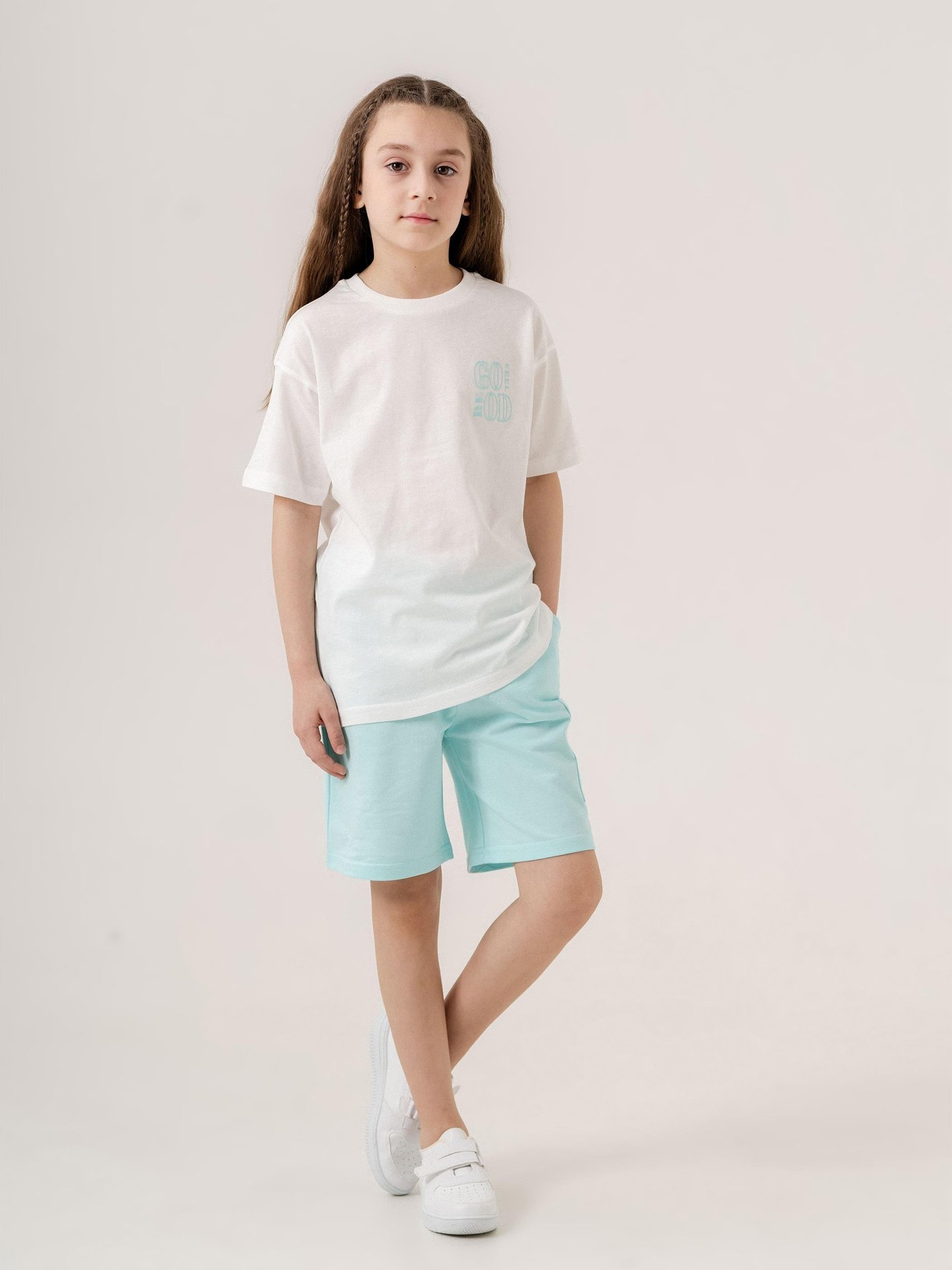 Feel Be God Baskılı Cep Baskı Detaylı Kız Çocuk T-shirt Şort Alt-Üst Takımı