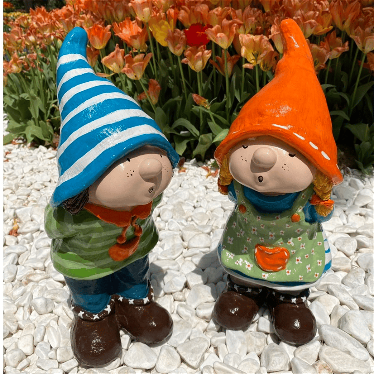 حديقة التماثيل فتاة صغيرة صبي