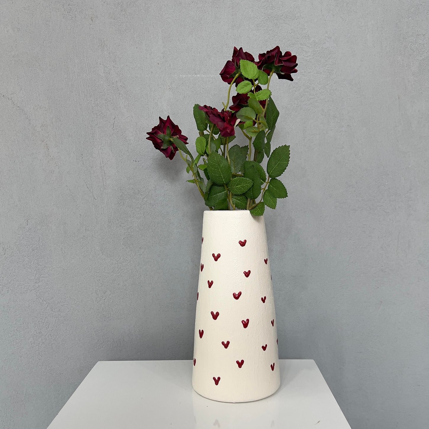 مزهرية قلب صغيرة