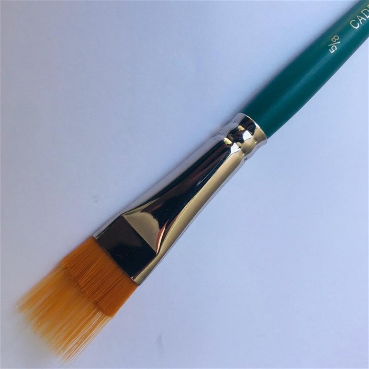 فرشاة مشط ذات طرف صناعي ذهبي. 1090F-5/8