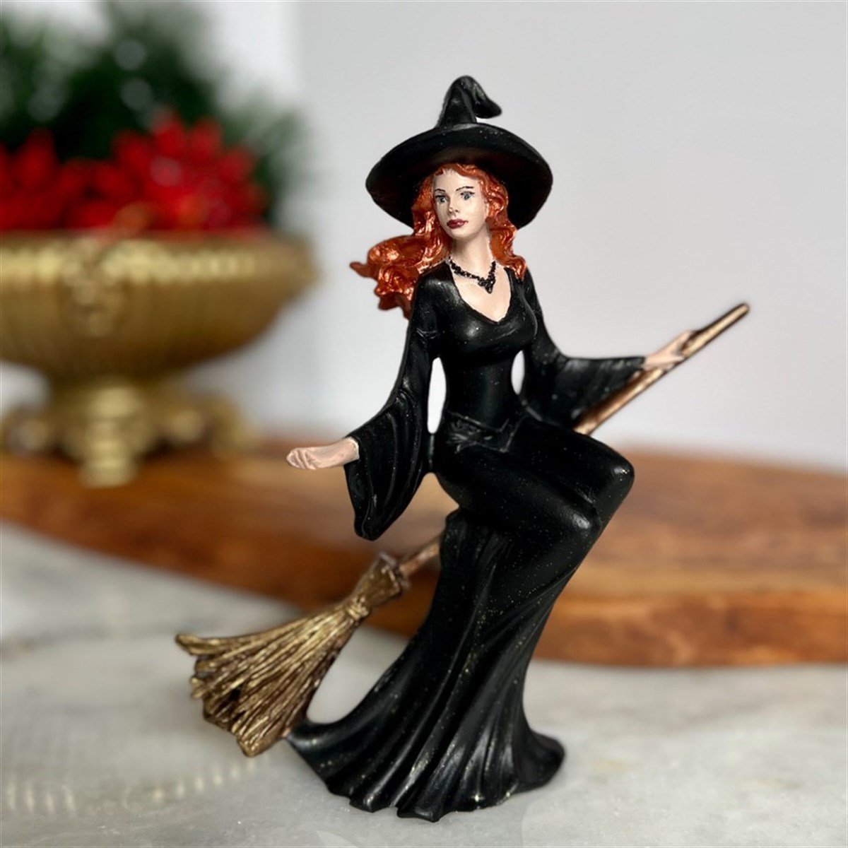 كائن الساحرة الحلوة