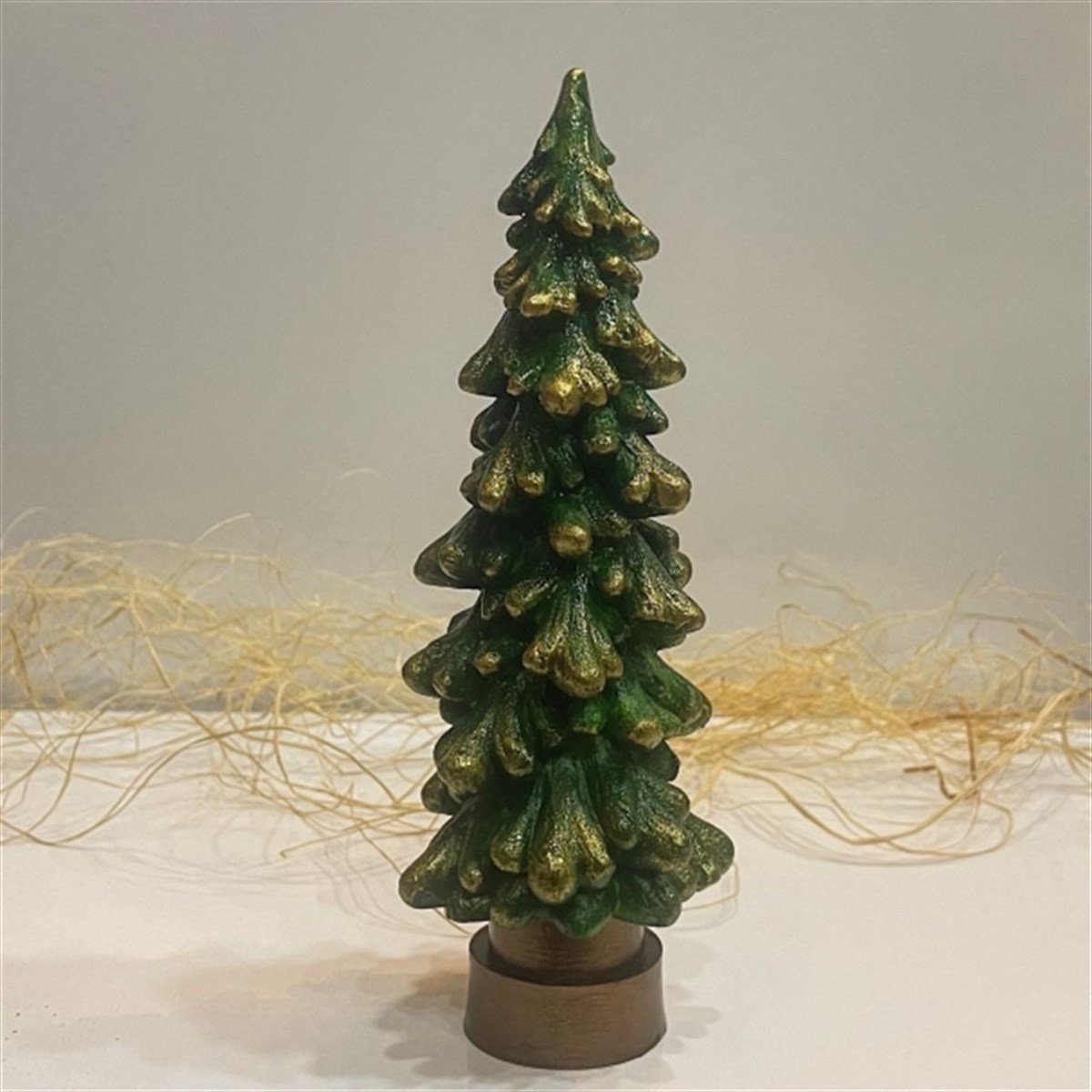 كائن شجرة عيد الميلاد الصنوبر الصغيرة