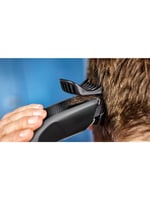 Philips 3000 Serisi Saç Kesme Makinesi Kuru Kullanım 45 dk Şarj Süresi ile Ergonomik Tasarım