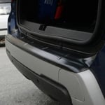 Dacia Duster Parlak Siyah Arka Tampon Eşiği 2018-2024 Yılı ve Arasına Uyumludur