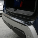 Dacia Duster Parlak Siyah Arka Tampon Eşiği 2018-2024 Yılı ve Arasına Uyumludur
