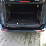 Ford Courier Parlak Siyah Arka Tampon Eşiği 2014-2024 Yılı ve Arasına Uyumludur