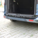 Ford Courier Parlak Siyah Arka Tampon Eşiği 2014-2024 Yılı ve Arasına Uyumludur