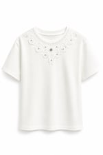 Boncuklu Dantel Yakalı T-shirt Ekru