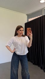 Cep Zincir Detaylı T-shirt Beyaz