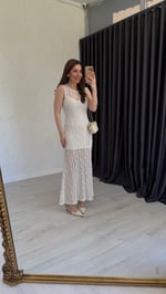 Kuyres Dantelli Astarlı Elbise Ekru