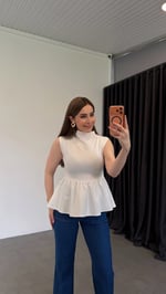 Livia Sıfır Kol Altı Fırfırlı Bluz Ekru