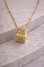 Yıldız Küp Kolye Gold