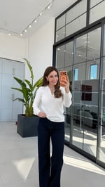 Yumuşak Tuşeli Fermuarlı Uzun Kollu Bluz Ekru