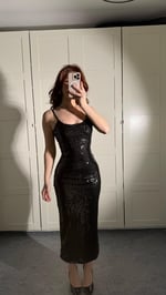 Askılı Pul Payetli Siyah Elbise