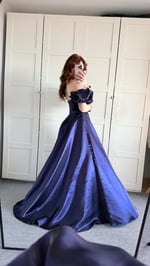 Barbie princess Abiye Lacivert