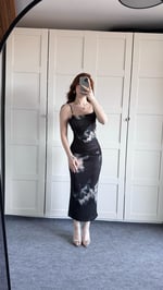 Batik Siyah Askılı Elbise