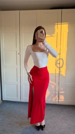 Bel Detaylı Yırtmaçlı Etek Kırmızı