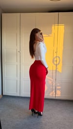 Bel Detaylı Yırtmaçlı Etek Kırmızı