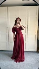 Beli Göğsü Pileli Uzun Simli Abiye Bordo