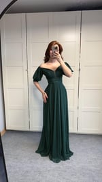 Beli Göğsü Pileli Uzun Simli Abiye Zümrüt Yeşili