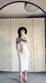 Belle Femme Beyaz Eldivenli Elbise