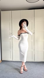 Belle Femme Beyaz Eldivenli Elbise