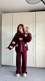 Beyaz Kurdele İşlemeli Bordo Triko Takım 