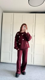 Beyaz Minik Kalp İşlemeli Bordo Triko Takım 