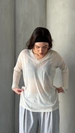 Bol Oversize Transparan Triko V Yaka Beyaz