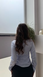 Çan Kollu Vücuda Oturan Gömlek Mavi 