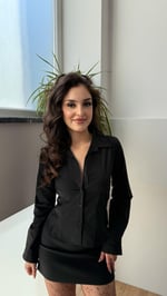 Çan Kollu Vücuda Oturan Gömlek Siyah