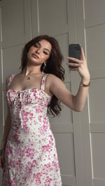 Çiçekli Askılı Çıtır Pembe Elbise