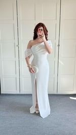 Courtney Yırtmaçlı Uzun Abiye Beyaz