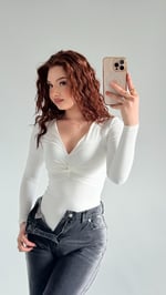 Derin Dokelte Burgu Bodysuit Beyaz