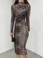 Drapeli Leopar Desenli Midi Basıc Elbise