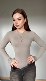 El Detaylı Çıtçıtlı Bodysuit Vizon 