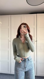 Fermuarlı Parmak Geçirmeli Crop Mint Yeşili