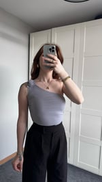 Gül Broş Tek Kol Gri