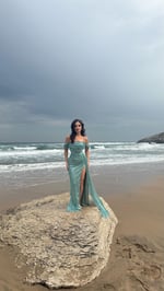 Jasmin Pullu Düşük Omuz Abiye Su Yeşili