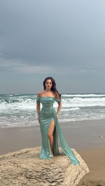 Jasmin Pullu Düşük Omuz Abiye Su Yeşili
