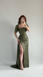 Jasmin Pullu Düşük Omuz Abiye Yeşil 