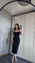 Kare Yaka Askılı Midi Siyah Elbise