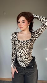 Kare Yaka Bodysuit Uzun Kol Leopar