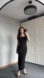 Kare Yaka Kısa Kol Siyah Elbise