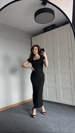 Kare Yaka Kısa Kol Siyah Elbise