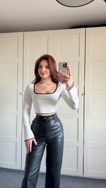 Kare Yaka Volanlı Kol Crop Beyaz