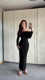Leila Madonna Yaka Uzun Elbise Siyah