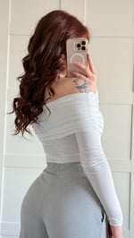 Lili Madonna Yaka Uzun Kol Crop Beyaz