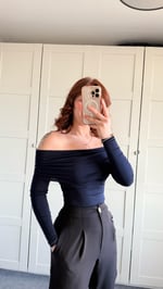 Lili Madonna Yaka Uzun Kol Crop Lacivert
